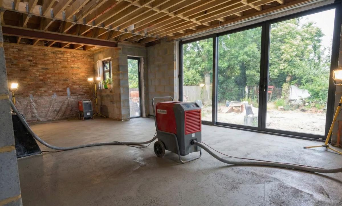 Featured image of post Neubau & Estrich trocknen: Anleitung für Bauherren & Selbermacher